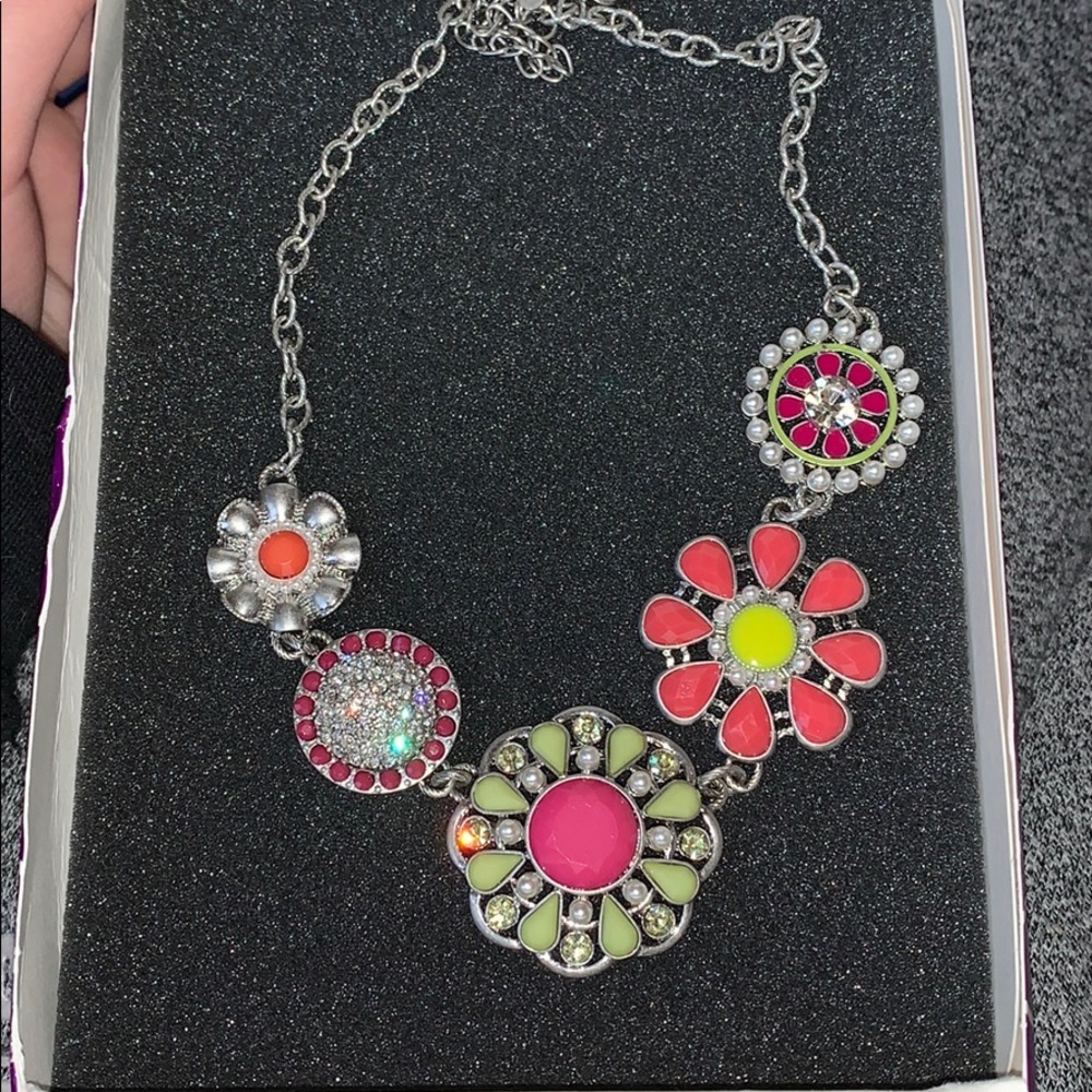 flower necklace